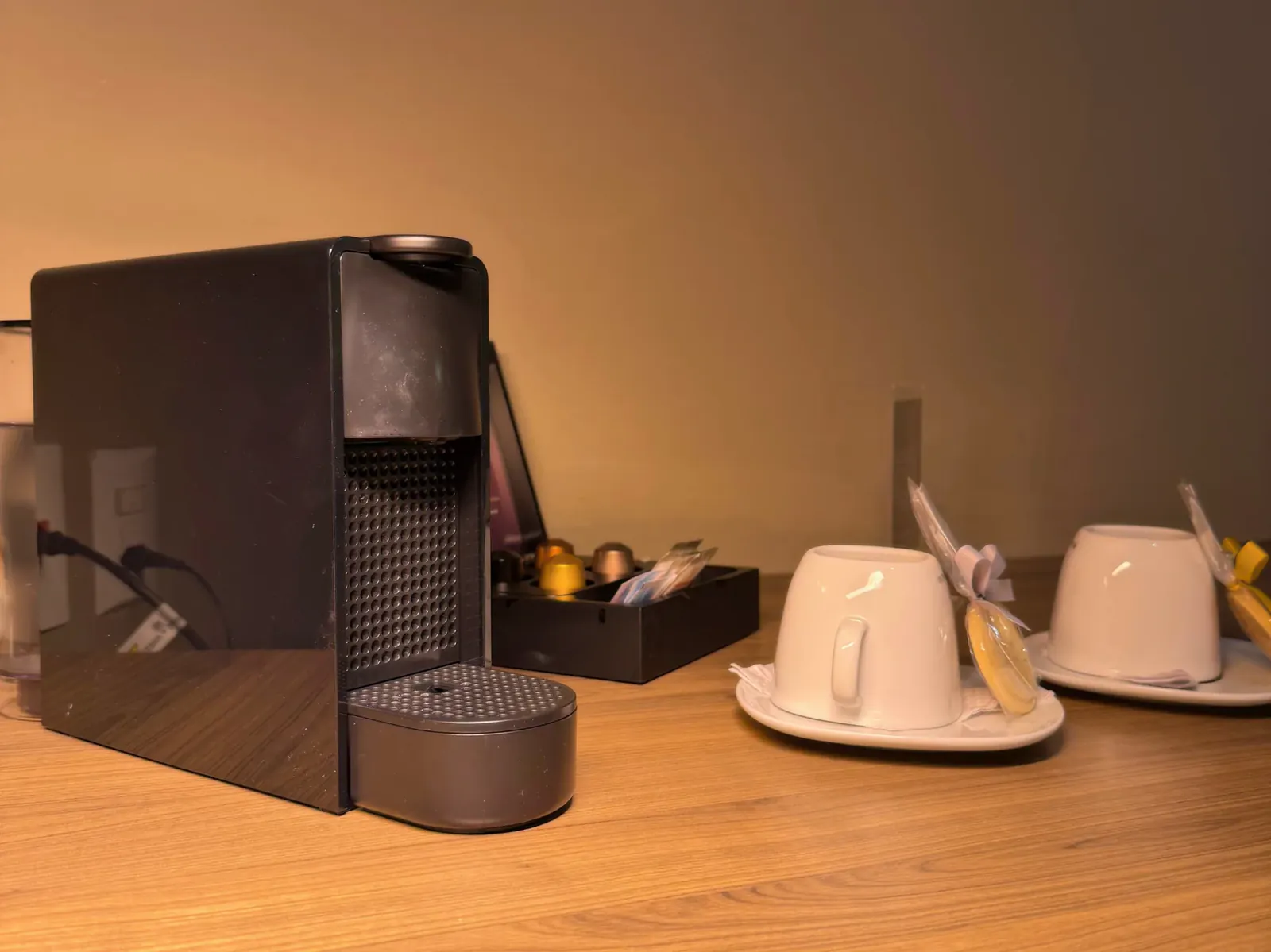 Cafeteira Nespresso nas suítes